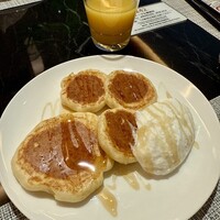 オールデイダイニング リモネ(リーガロイヤルホテル大阪) - 焼きたてパンケーキ