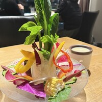 AWkitchen TOKYO 新丸ビル店 - AW農園バーニャカウダ