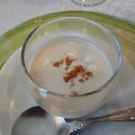 シャトー　ラ・パルム・ドール - 舌触り滑らかで品の良い味わいでクリーミー
じゃがいもの風味感とを楽しめ
ベーコン風の味わいでカリカリで塩味も楽しめ美味しい

軽くだけど、ジンワリ残る旨味の後味感が心地良い♪