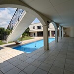 シャトー　ラ・パルム・ドール - 店内までの通路