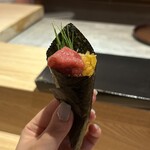 鮨いづる - トロたく手巻き