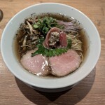R+ 隠れ家すぎるラーメン屋 - 東京ブラック塩 〜BLACK AMBIVALENCE〜