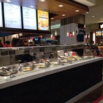 パンダエクスプレス - ディスプレイ前で注文