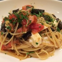 リストランテ ラ チャウ - 茄子とモッツァレラ、フレッシュトマトのスパゲティ～アンチョビ風味～
