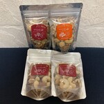 グルーヴィナッツ - 