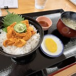 さとう食堂 - ミニうに丼（ばふんうに）
