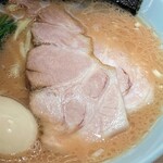 横濱ラーメン あさが家 上野店 - チャーシュー。
