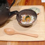 京町堀 なかむら - カツ入り梅茶漬け①