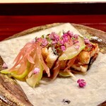 多仁本 - 冬瓜と茗荷の酢漬けを添えて鰻ざくに似た味わいだけど鰻はパリッと香ばしく美味しいですよ♫