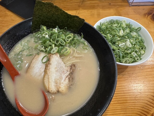 Hakata Ramen Honmaru Tei Atsuta Ten photo 3