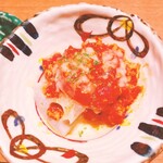 うまい登米っこ 欒や！ - お通しは蓮根のトマトチーズがけ