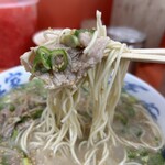 元祖ラーメン長浜家 - 肉もリフト