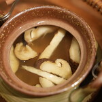 恩の時 - 松茸の土瓶蒸し