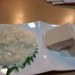 大貫 - 自家製豆腐と汲み出し湯葉(奥多摩天然水仕込み)