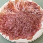 サルメリアロッキュー - クラッテロ・コン・コンテナ＋サラメ・フィノッキオーナ