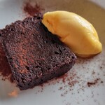 Vraie - ショコラテリーヌとパッションフルーツのソルベ