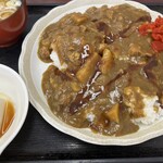 横浜港湾飲食企業組合大棧橋食堂 - カツカレー（600円）の大盛り（100円増し）