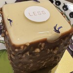 LESS by Gabriele Riva & Kanako Sakakura - 