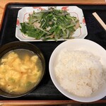 中華料理 長江苑 - ニラ豚炒め定食