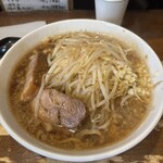 ラーメン荘 歴史を刻め 新栄店 - 