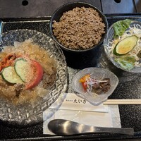 熟成焼肉えいき - 冷麺そぼろ丼セット　1,000円