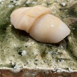 鮨つぐ - 肉厚な帆立