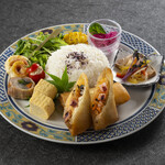 波の綾 - イカ春巻きワンプレートランチ