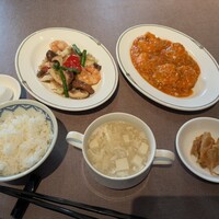 中国料理 美麗華 - 週替わりお料理ランチセット（主菜2品）