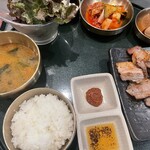 韓国料理 benibeni - 