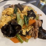 餃子酒場 - 豚肉と木耳の玉子の炒め