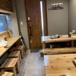 焼鳥わがとも - カウンター　テーブル席