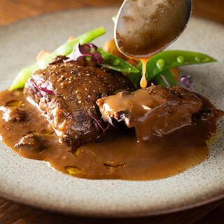 季節を感じられる、店主こだわりの品々をご提供