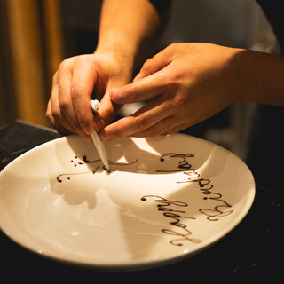 サプライズanniversaryプレート