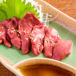 すみとろ - 料理写真:和牛レバ刺（低温加熱）