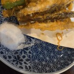 旨い魚にあえる店 酒房えんや - 『小鮎天ぷら』(税込み660円)