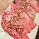 焼肉 はつ美 - 