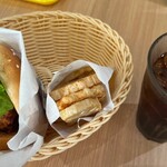 フレッシュネスバーガー - 料理写真:バジルチキンとレンコン