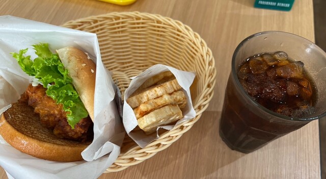 FRESHNESS BURGER Monzennakacho Ten