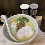 らーめん 鶏の一 - 料理写真: