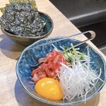 焼肉 はっち - ユッケ、韓国のり