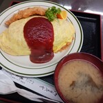 味よし - オムライス大盛とチキンカツ