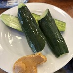 魚三酒場 - もろきゅう