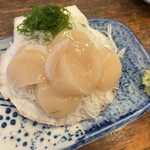 魚三酒場 - ほたてさし めちゃうめー