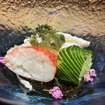 鮨処 春日 - タラバガニの酢の物