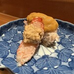 鮨処 春日 - 函館産毛蟹　積丹産ウニ
