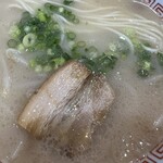 丸新ラーメン - 料理写真: