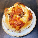 下田流 - 柚子胡椒香る舞茸チキングラタンベーグル(490円)