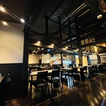 石焼生パスタ 蔵之助 - 子連れも多く、安心する店内