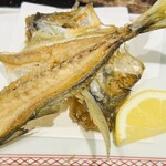 入船壽司 兩替町店 - 竹荚魚骨脆片
