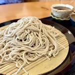 手挽手打そば かしむら - 料理写真:茨城県産常陸秋そばの丸抜きのみを使用し 手挽き石臼で自家製粉したそば粉10に対して 小麦粉1の割合で打ったお蕎麦